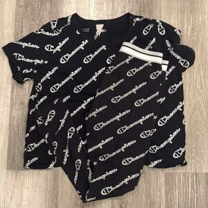 Champion Black All-Over Logo Set